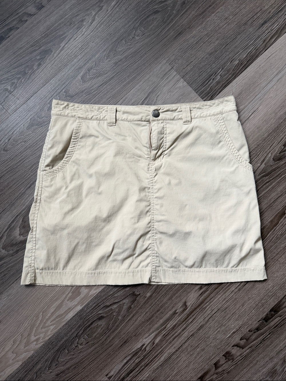 Eddie Bauer Travex Women’s Casual Beige Skort
